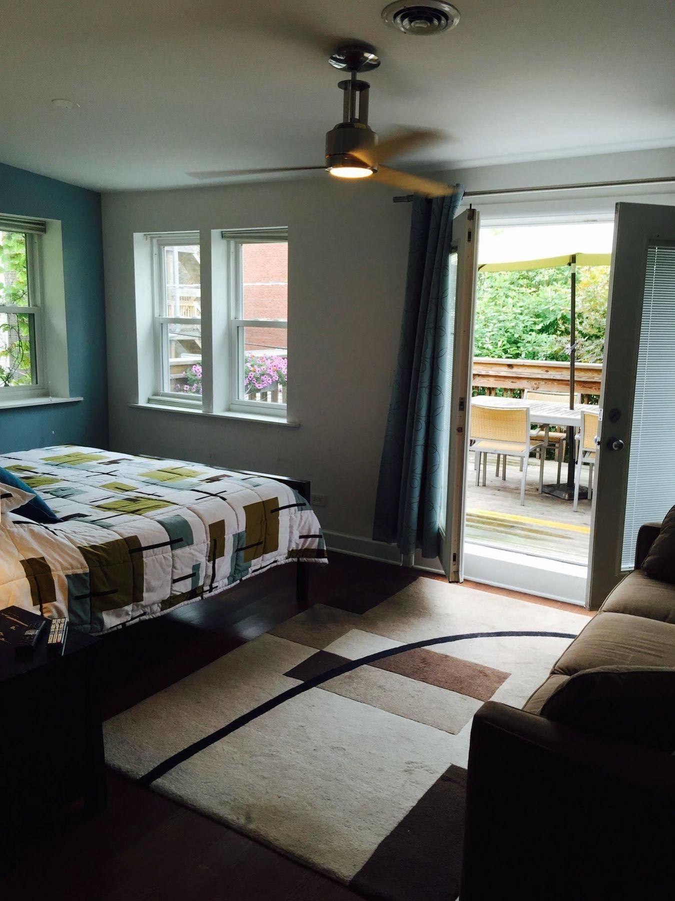 House 5863- Chicago'S Premier Bed And Breakfast Exterior photo